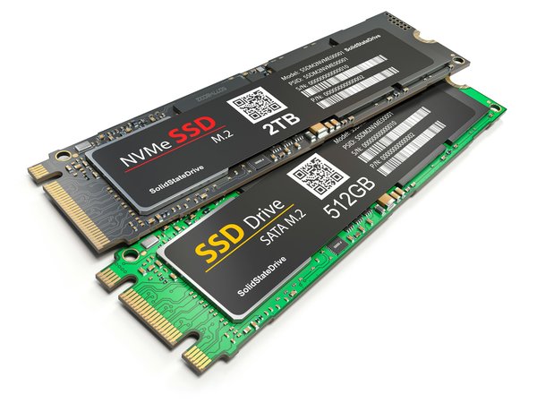 Quels sont les critères pour sélectionner un SSD NVMe pour un usage intensif en data science?